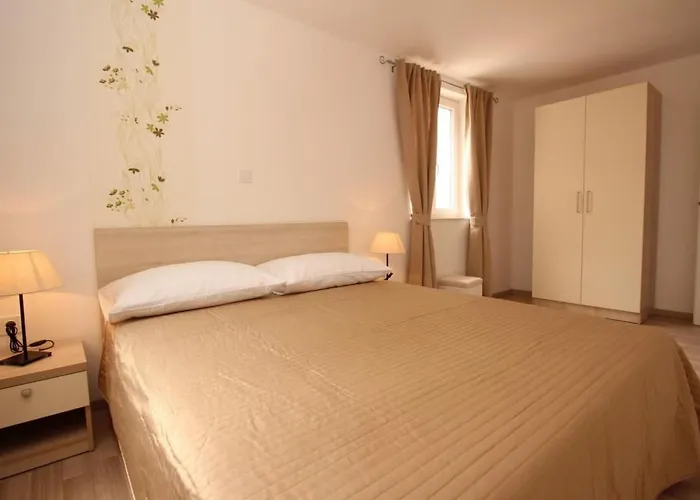 Gorica Ii A2-2 Br-1 By Interhome