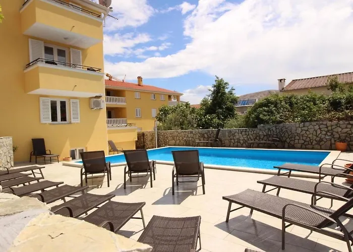 Gorica Ii A2-2 Br-1 By Interhome * Baška